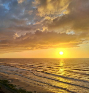 Pé na Areia, Nascer do Sol e Vista do Mar